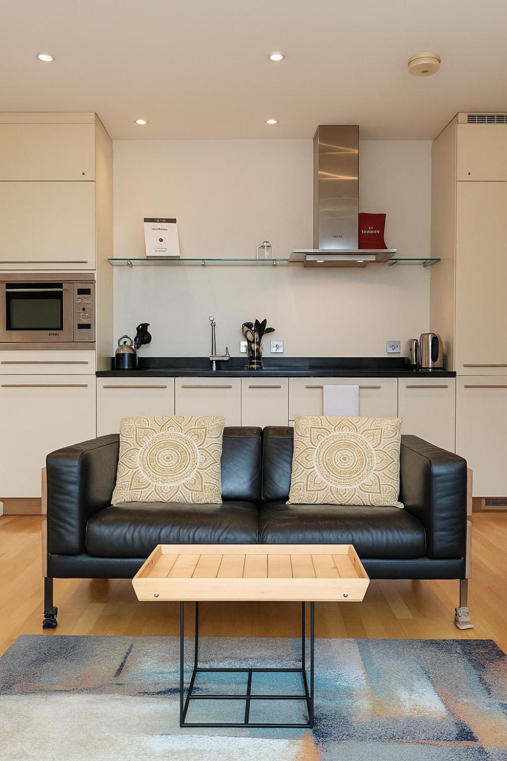 Still Life St Paul's Executive Apartment London